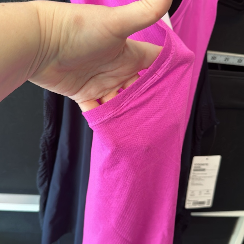 NWT - Fabletics Performance Seamless Racerback Tank - Picture 6 of 9